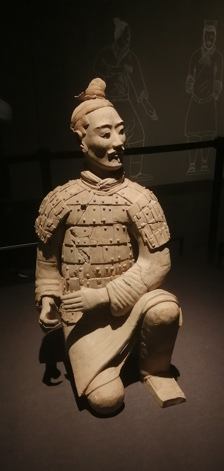 跪射俑/秦