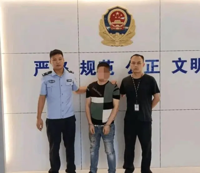 男子网络赌博玩彩票输快三十万了打起歪主意！银行卡流水引起警方注意！