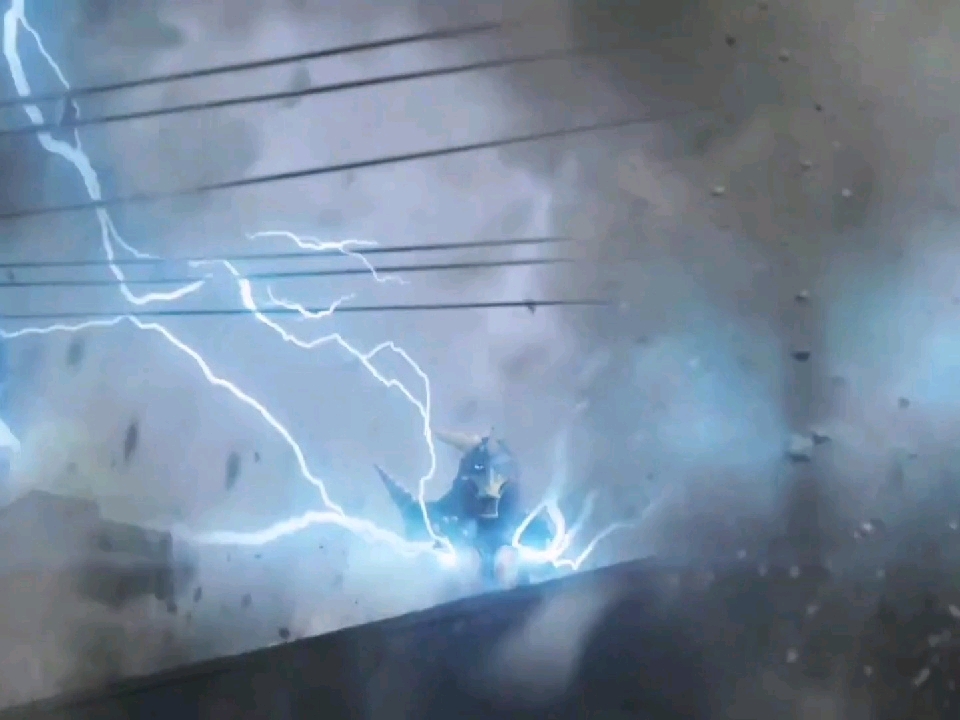 《特利迦奥特曼传奇》第二十五集 蓝色闪电中的家伙