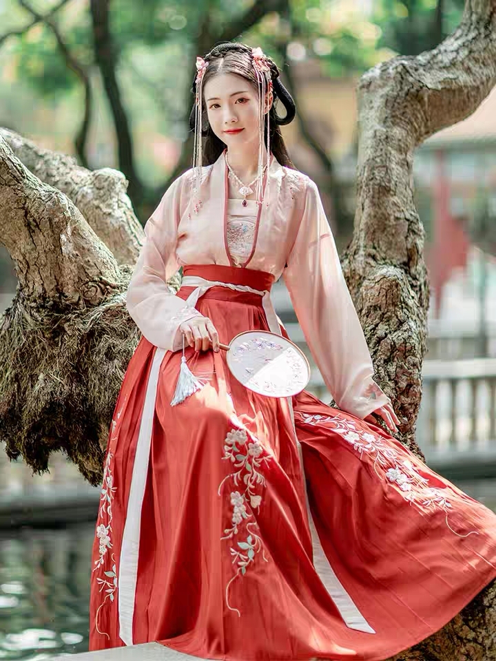 红色汉服(十二)