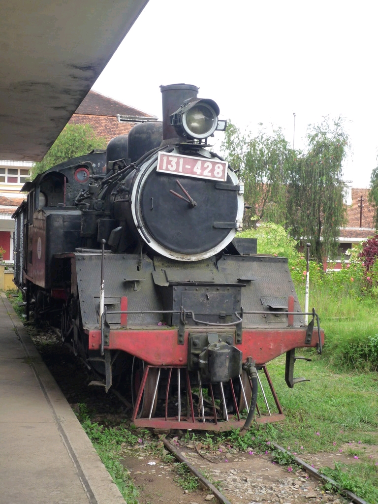 日本国铁c12型蒸汽机车 从1938年到1939年,60台c12型被改造成米轨,并