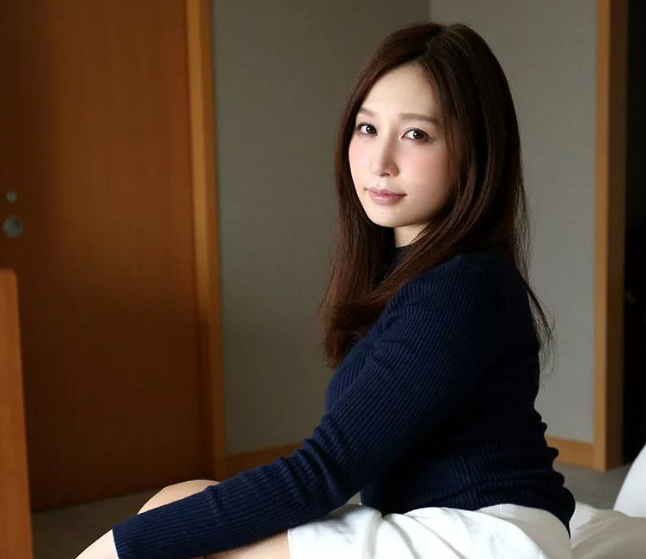 佐佐木明希宣布退役,曾为家庭下海,如今惨淡离场!