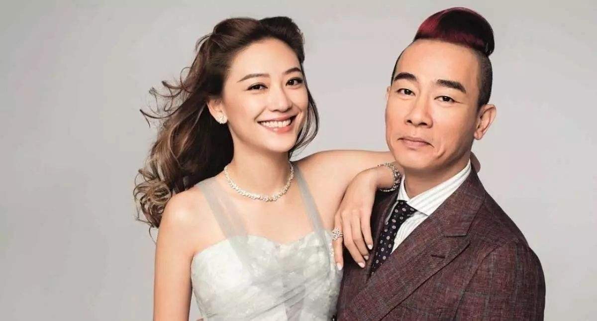 随后陈小春回应:幸苦啦老婆大人,妈妈真伟大