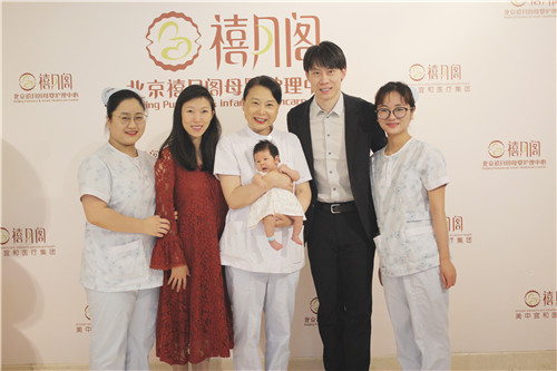 禧月阁月子中心禧妈专访丨世界花滑冠军庞清佟健喜获二宝期待兄妹双人