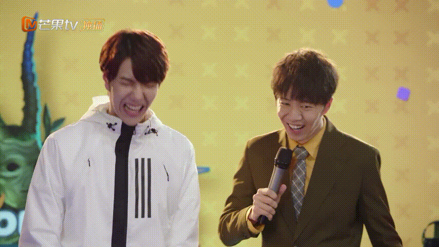 p1 p2 p3 p4 p5 p6 p7 p8 p9 原来控制不住的嘴角是这一集啊 捉弄别人