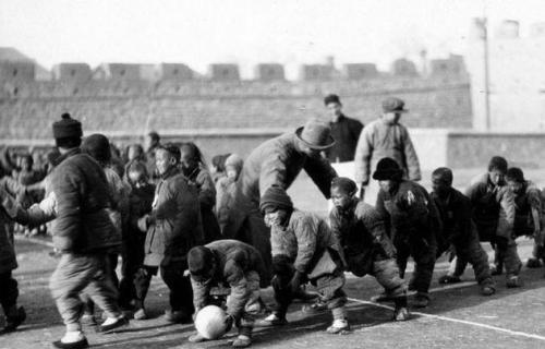 满族入关时人口多少_满族入关发型(3)