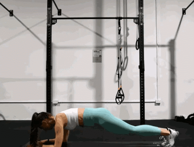 徒手训练腰臀腿,修饰整个身体比例,帮你拥有翘臀美腿与纤细腰围