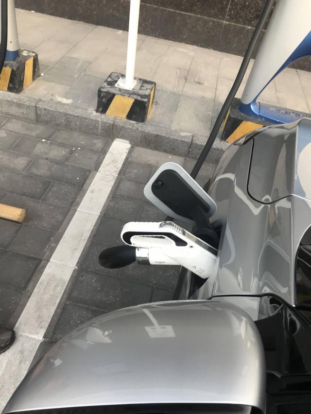 科技 汽车 小趋势—小鹏g3电动车驾驶体验 (充电桩并不想理我们) 又过