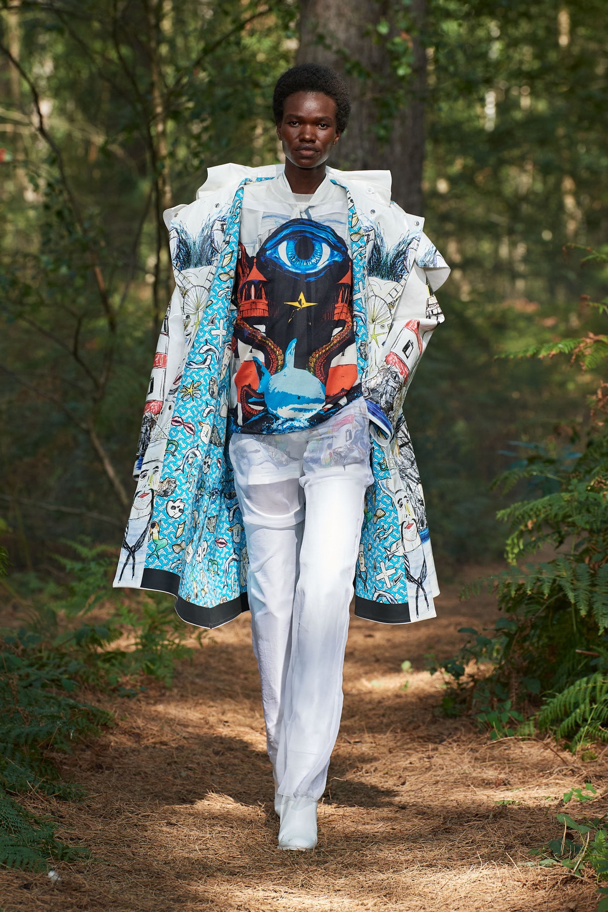 伦敦时装周burberry巴宝莉2021春夏成衣