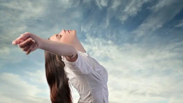 四、自我安慰法要学会自我安慰，这种方法可以让你有意识地消去怒火，有