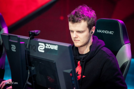 xyp9x既是astralis的队员也是俱乐部的股东之一