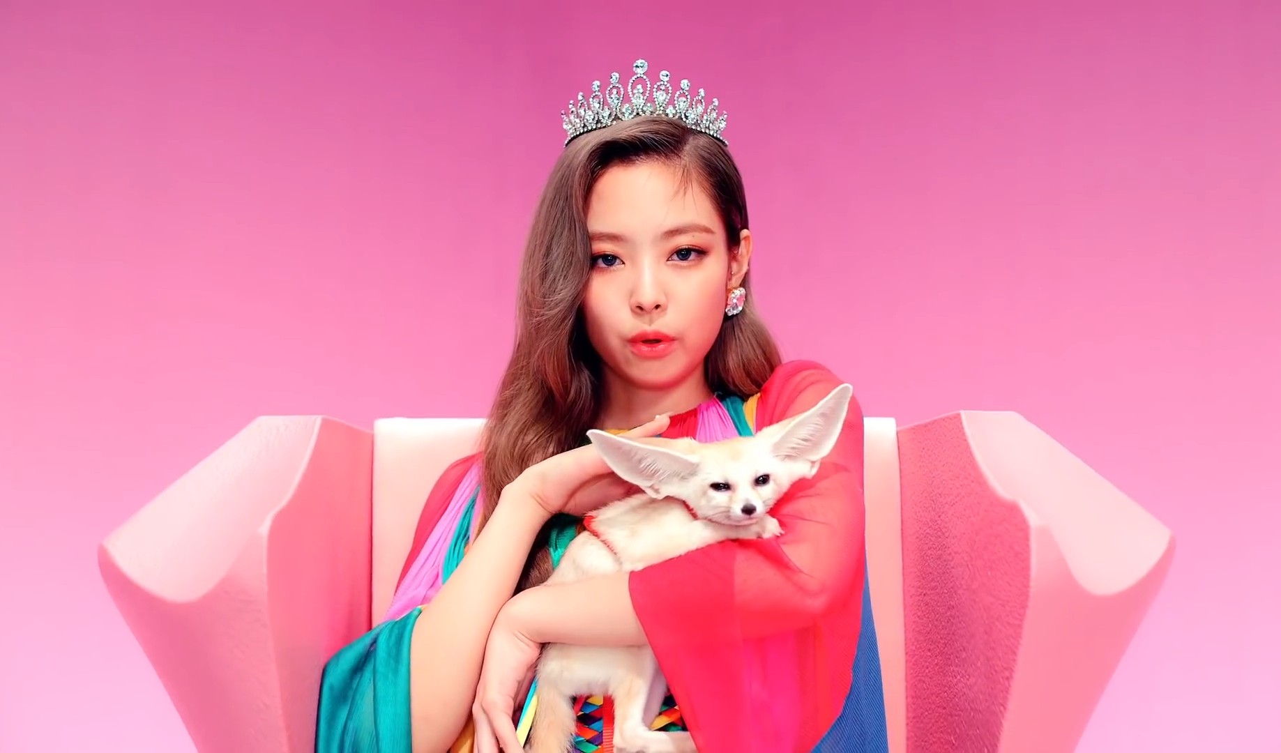 blackpink肯德基,jennie肯德基头像 肯德基广告抄袭blackpink ddu-du ddu-du>?