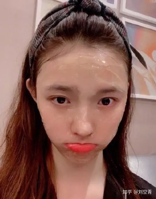 怎样把自己的脸变成女生脸 af2e5bb379c41fdae210c76844673eb5a4b36c20.jpg