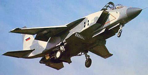 f35b垂直起降方案抄袭雅克141