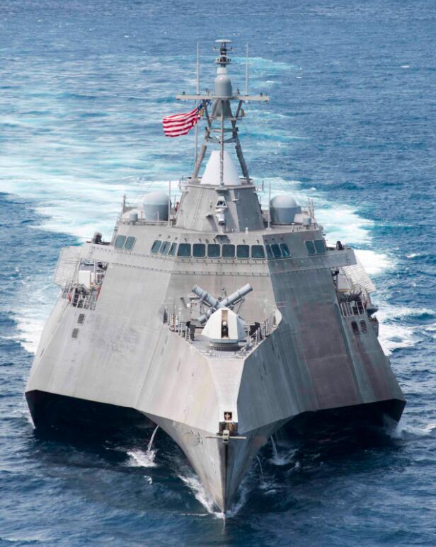 前沿存在的产物,美国独立级濒海战斗舰