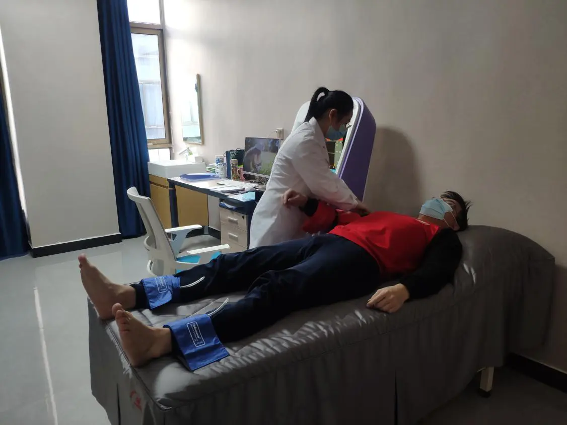 学院健康评估系统如何通过全面的身体检查来保养你的身体