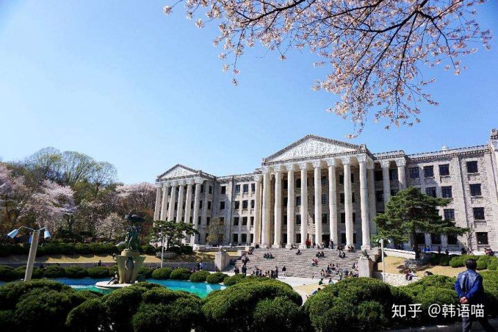 庆熙大学 庆熙大学首尔校区位于首尔地铁1号线的【回基站】,庆熙大学