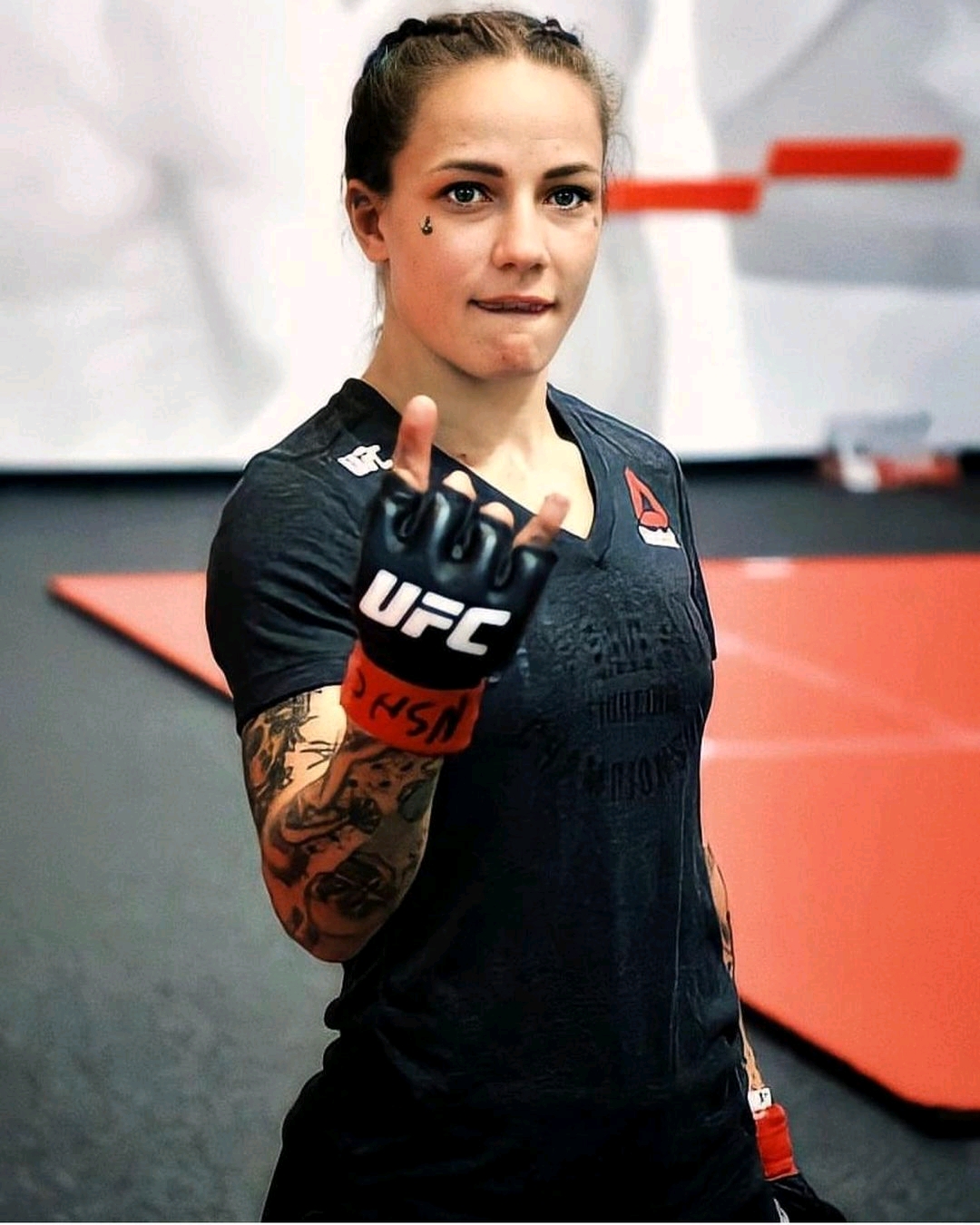 ufc女子蝇量级选手杰西卡罗斯克拉克ins照片自取