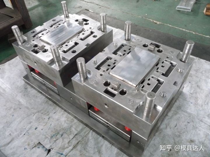 连接器模具设计和产品设计 b36006cba8fbaa4f5d22c2d83bfe47fc941c74a2.jpg