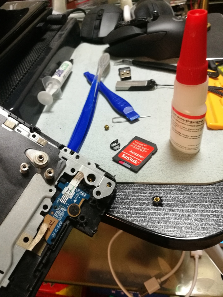 dell g3 3579大保健(拆机清灰换硅脂换网卡上背光键盘