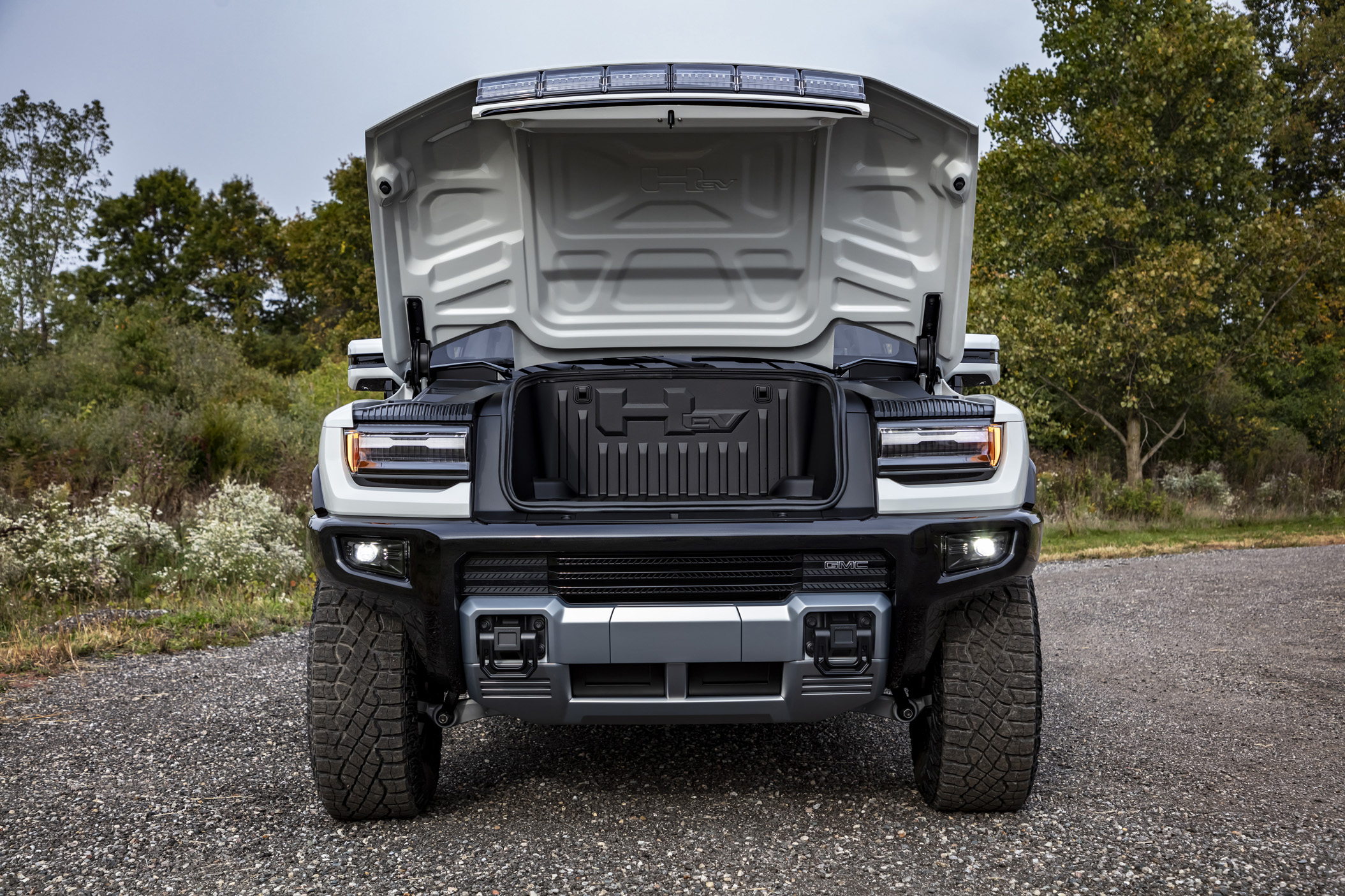 2022款悍马纯电皮卡gmc hummer ev官方实车图公布