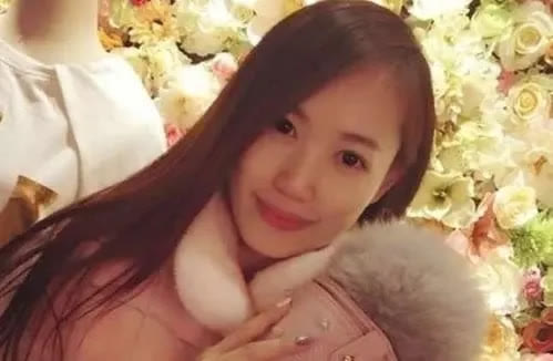 老公出轨却拒绝离婚的女星,郑秀文吞声忍气,邱淑贞为保豪门身份