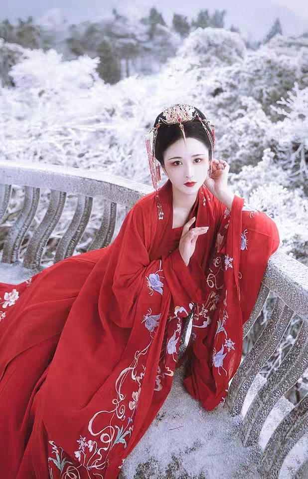 花嫁汉服嫁衣婚服系列