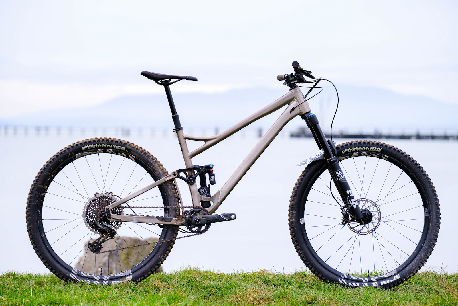 pinkbike图赏bansheetitanafriendlybeastofabike