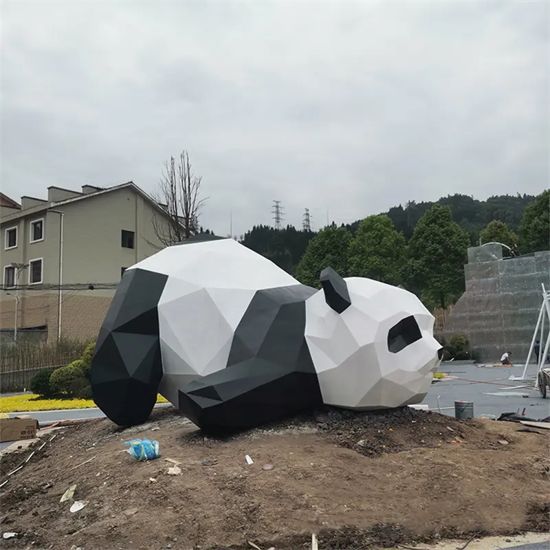 几何切面熊猫不锈钢雕塑