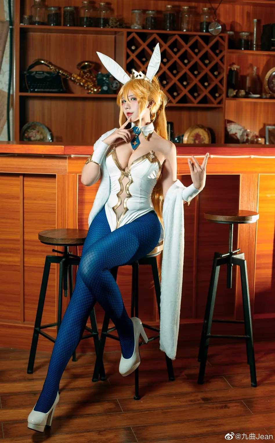 美女cospay | 白枪呆-兔女郎:蛇皮绿丝,第一次见,视觉