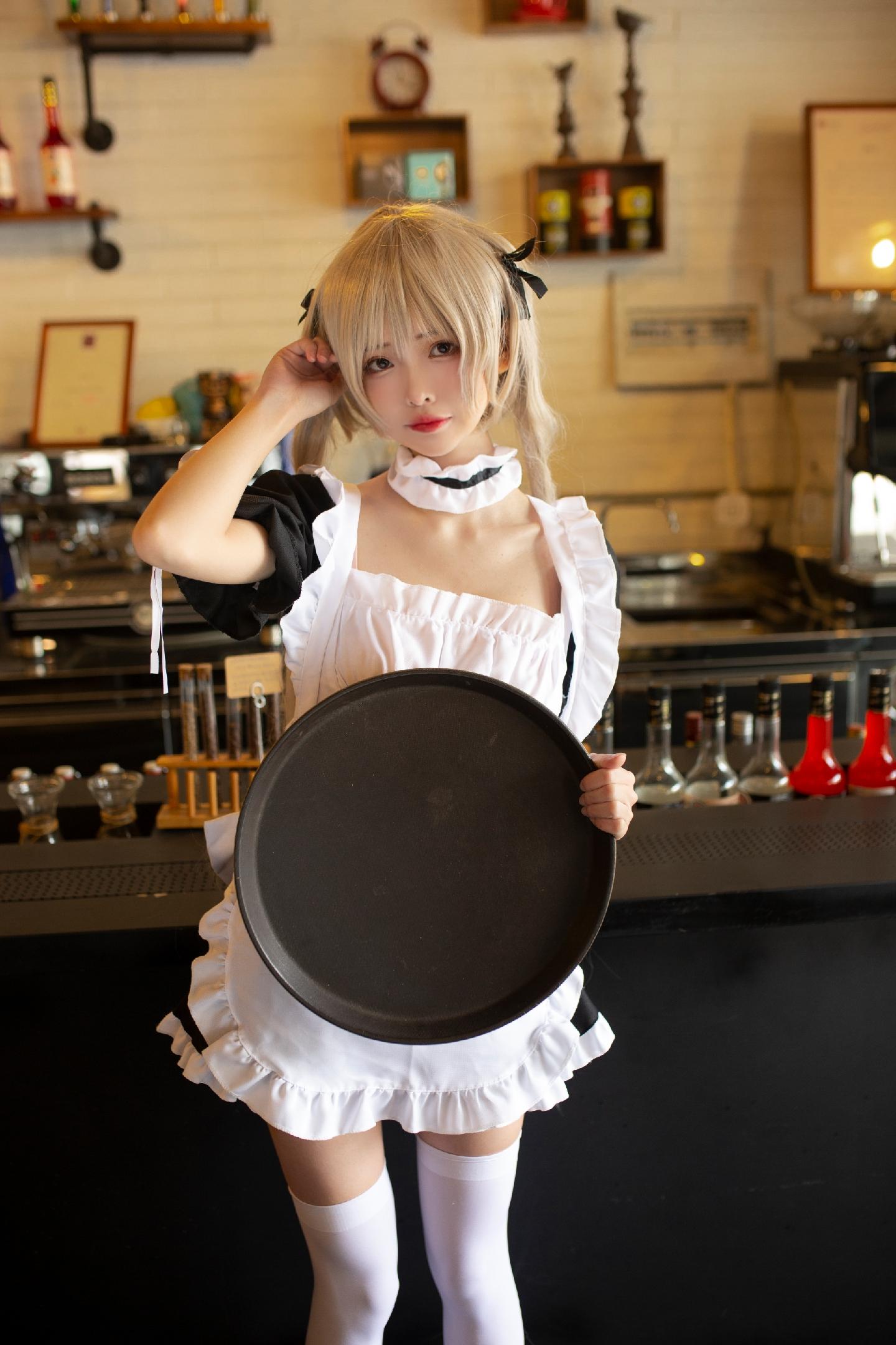 公众号「丝爱领域爱丝酱」白袜女仆cosplay