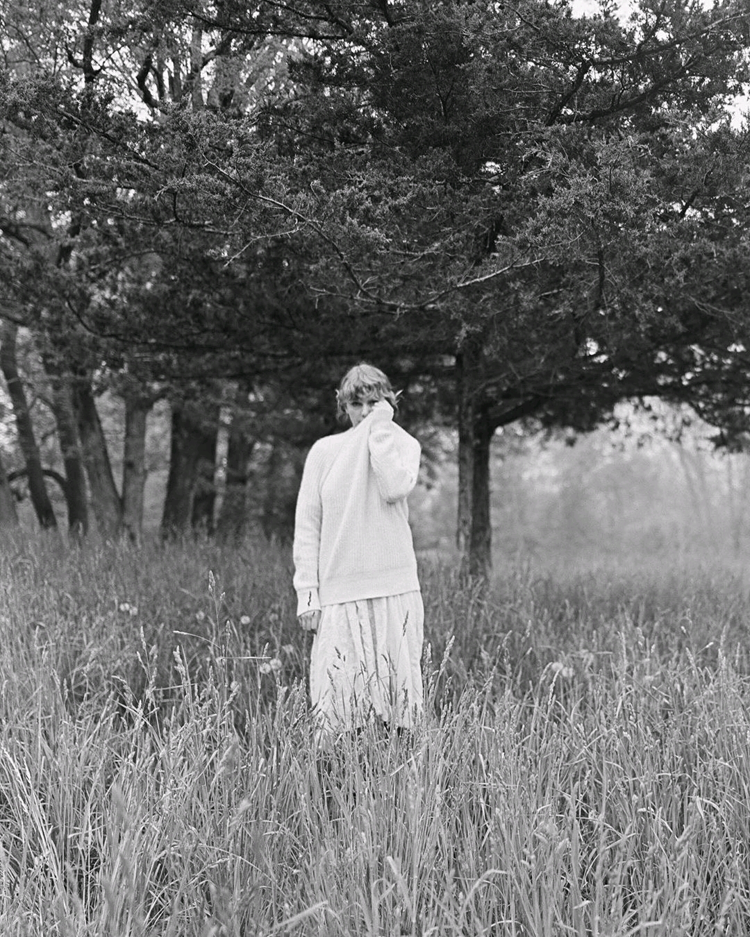 taylor swift 新专辑《folklore》写真