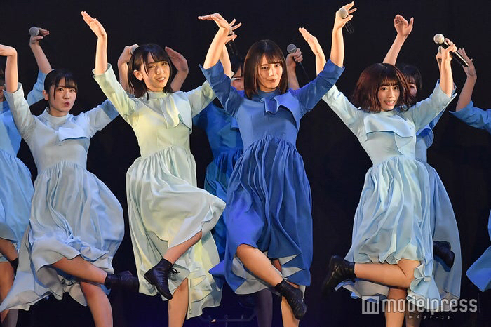 日向坂新曲青春の马披露