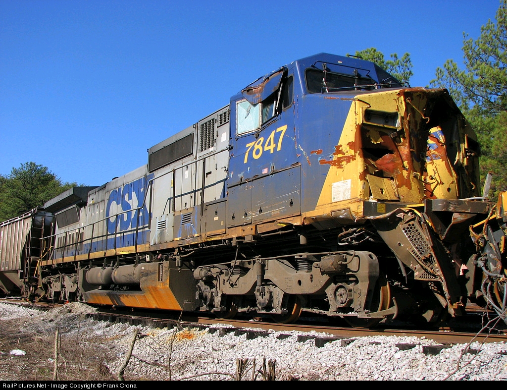 美国铁路事故节选13:c40-8w型内燃机车相关事故与处理