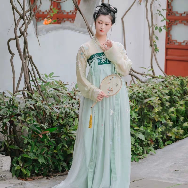 青玉葡萄汉服怎么穿搭,青玉葡萄汉服怎么穿搭好看