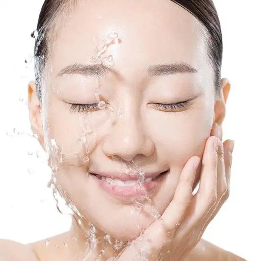 深层清洁毛孔技巧还原净透肌肤