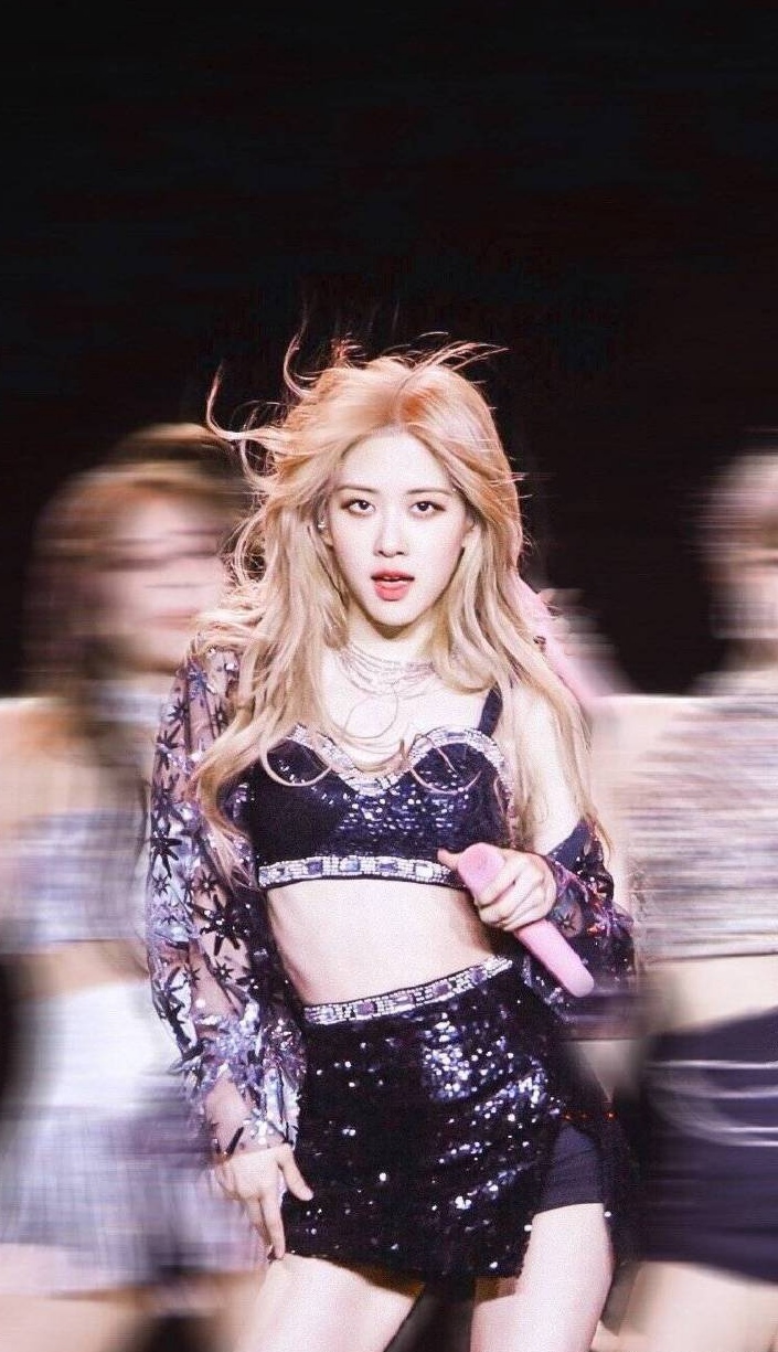 【black pink朴彩英】考古科切拉野玫瑰的美感建立
