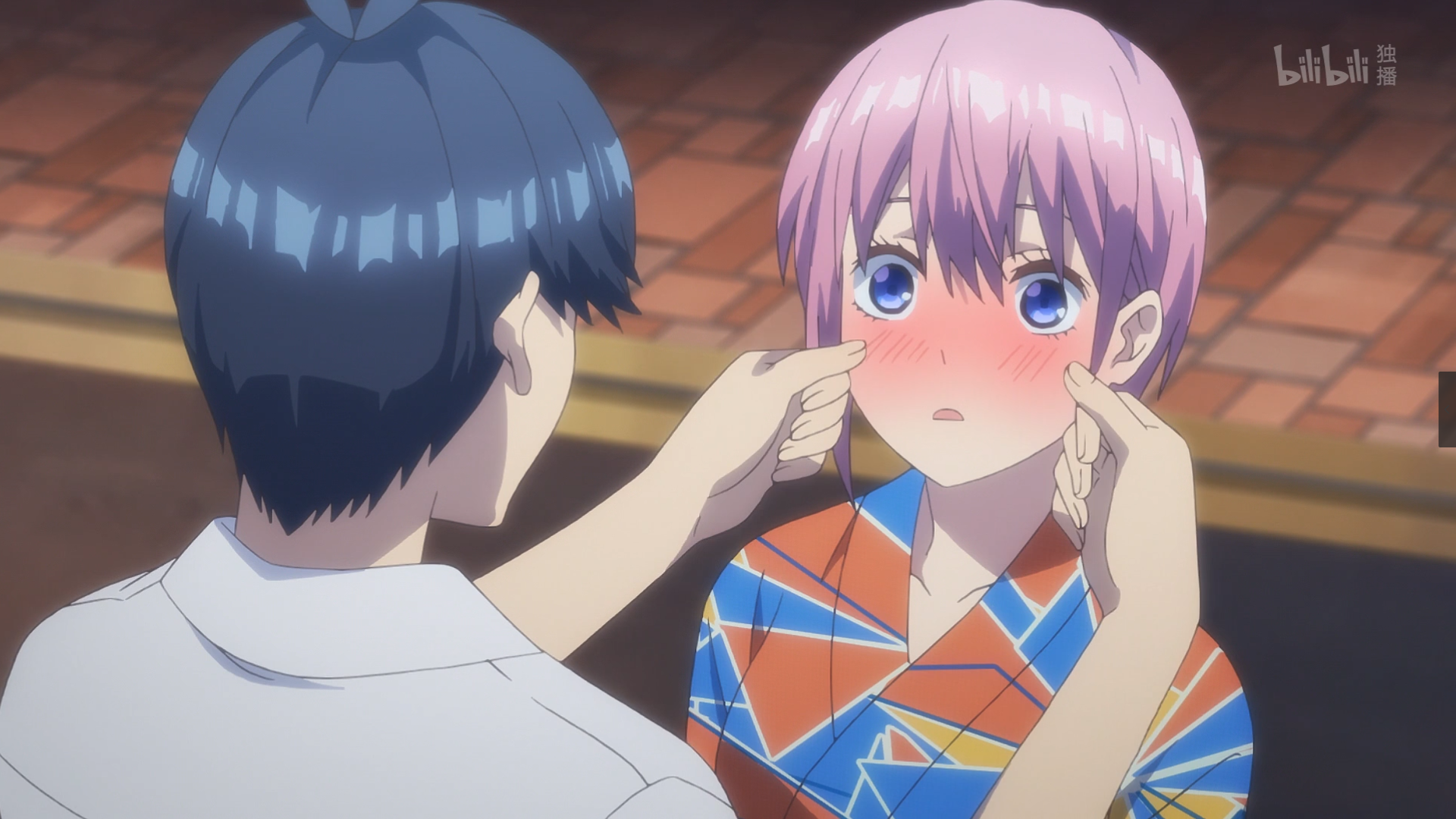 五等分的新娘05:壁咚加膝枕还有甜美微笑,一花稳稳的被男主攻略