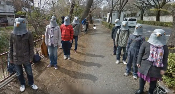 鸟人,听说是google公司搞得恶作剧,位于日本.