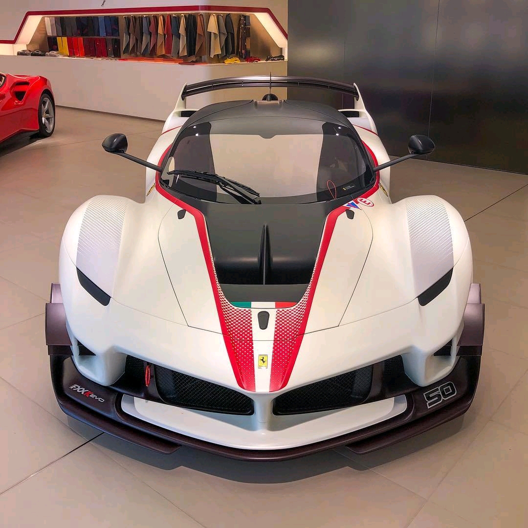 hypercar兰博基尼布加迪柯尼塞格帕加尼fxxevo