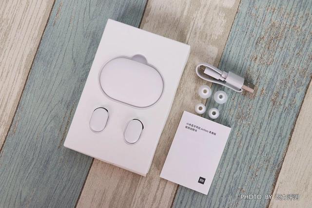 小米AirDots，无线蓝牙耳机的全新体验，小米AirDots，无线蓝牙耳机的全新体验