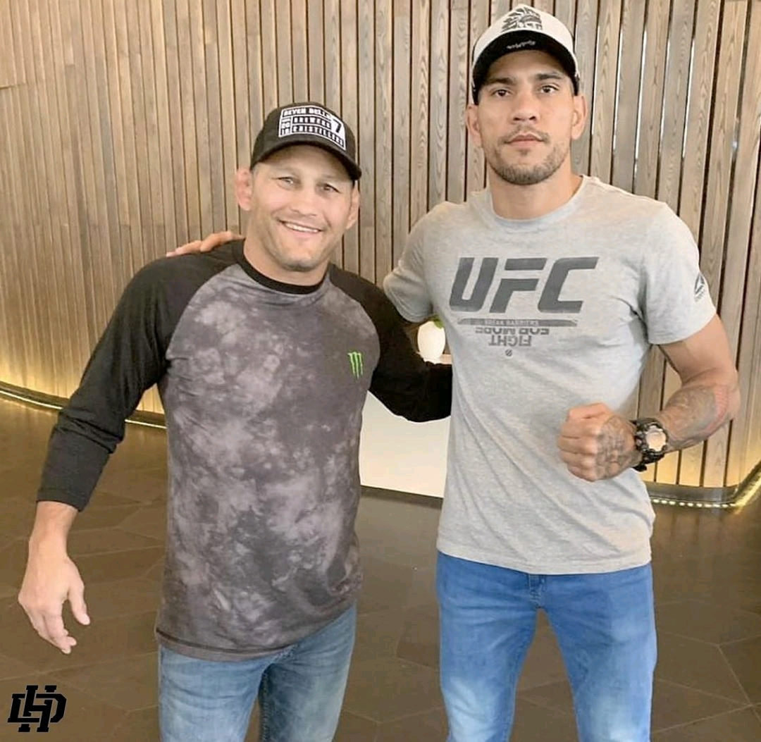 ufc轻重量级选手丹叔丹亨德森ins照片自取