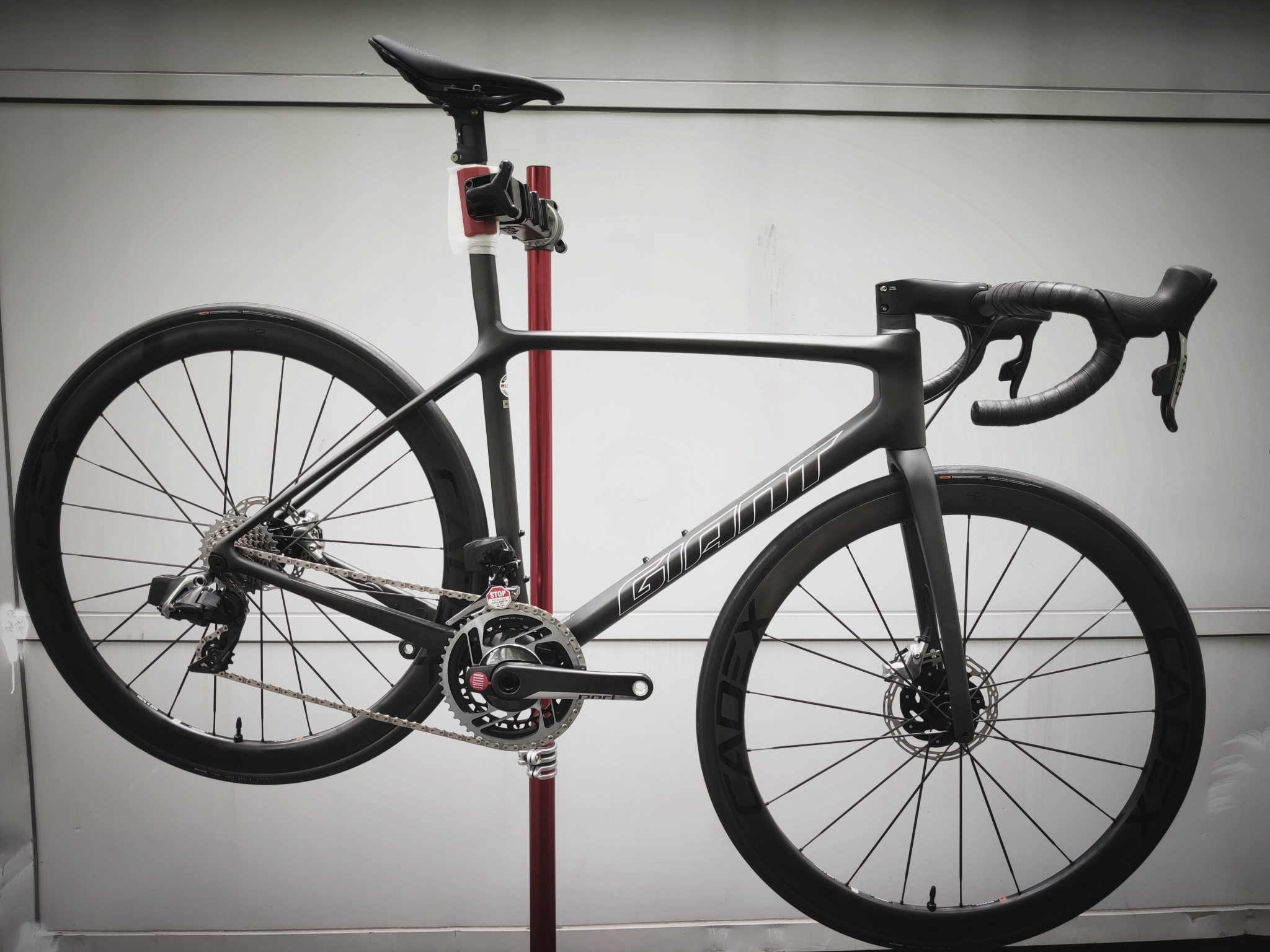 『黑夜闪电』 tcr adv sl 0 d