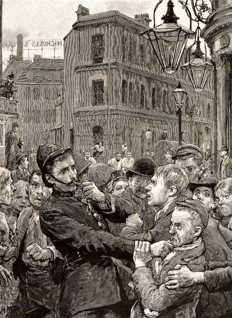 人物背景同处于1888年的伦敦东区,那时伦敦有着数以万计的妓女,但因