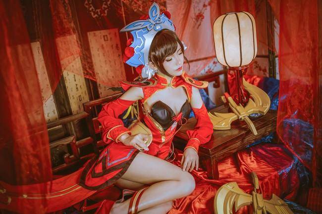 霸王别姬cos cn:粉红草莓屁