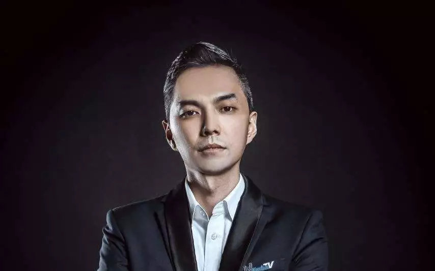 被质疑是外挂的主播有很多,当天翻盘的只有这