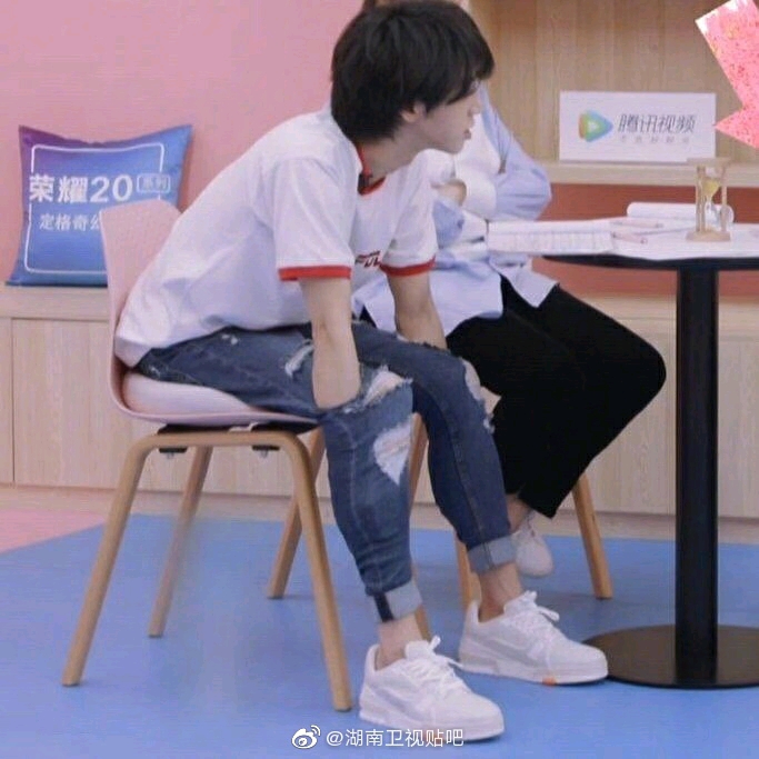 没有肌肉的华晨宇