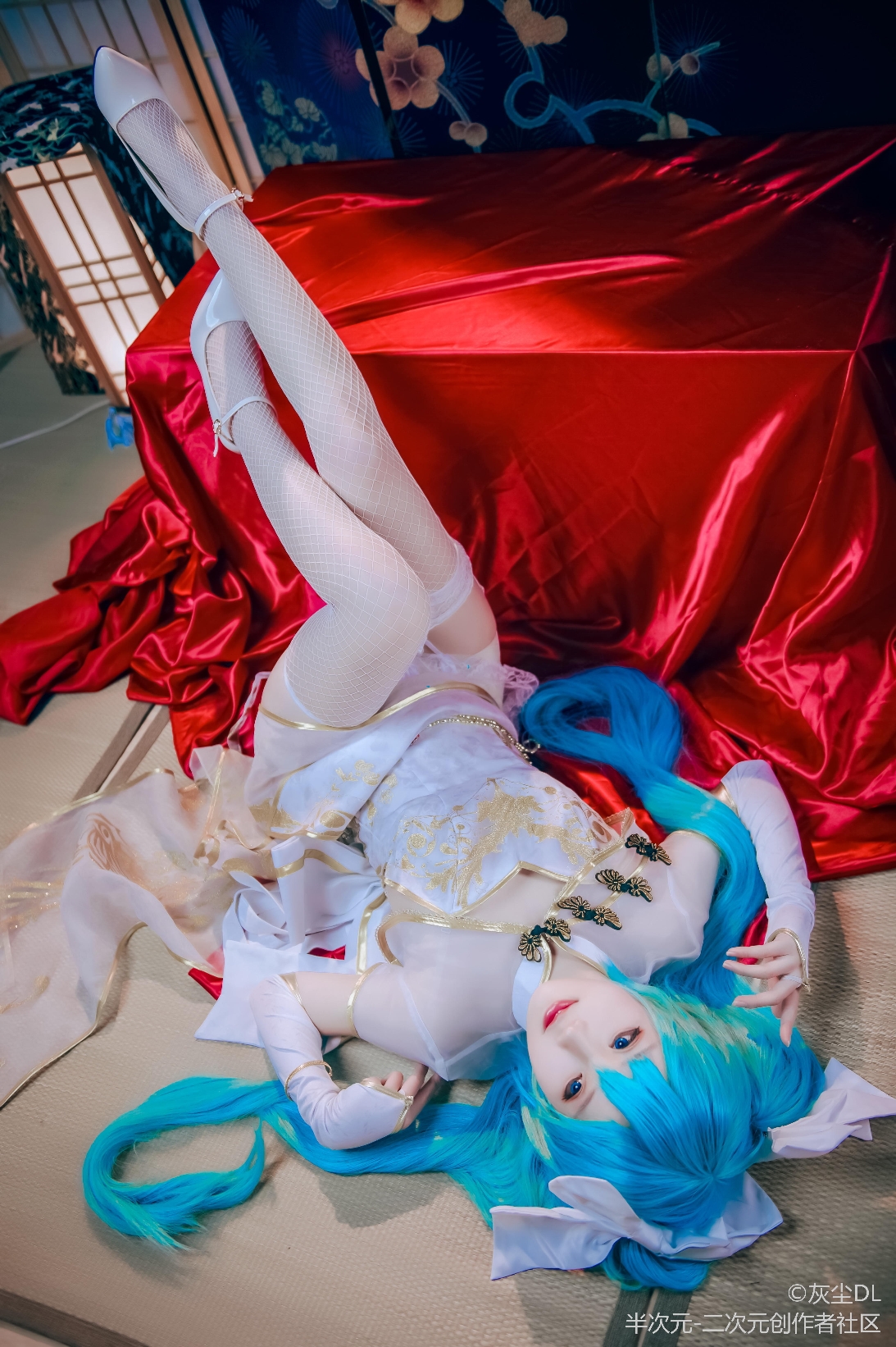 初音金丝雀旗袍
