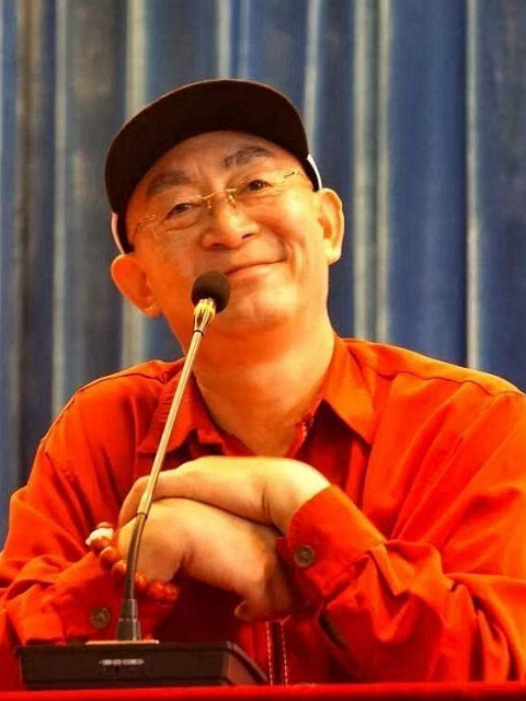 六小龄童称有小组织在黑自己,难道章程恩老师指的是"六学?