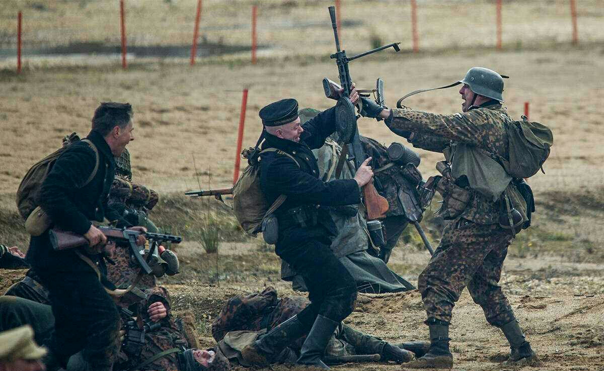 英国版:二战德国军服复刻